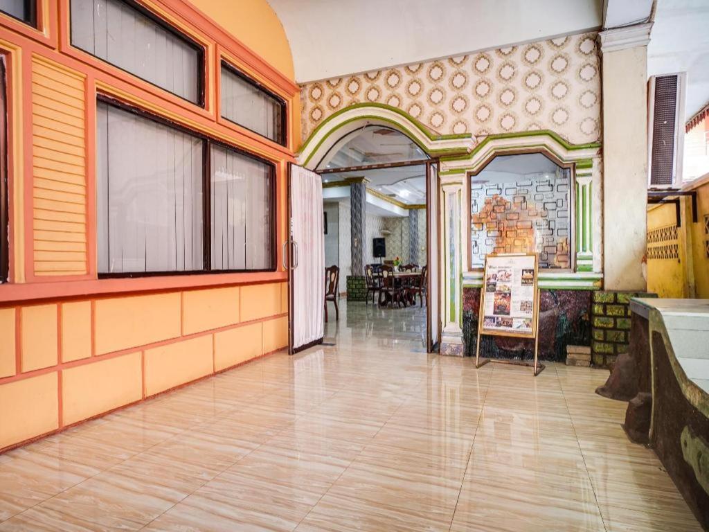 Oyo 1140 Hotel Tresya Tanjung Balai Tanjungbalai Exterior foto